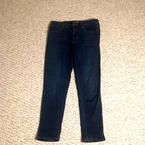 Women’s high rise Levi’s jeans